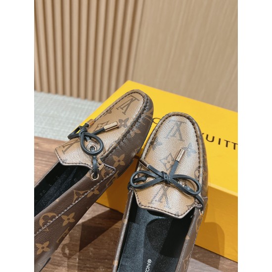 LV Gloria Flat Loafer