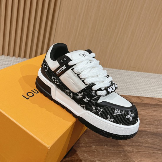 LV Trainer Maxi Sneaker