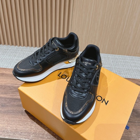 Neo Run Away Sneaker