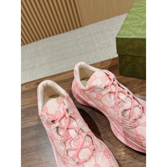 Gucci Sneakers