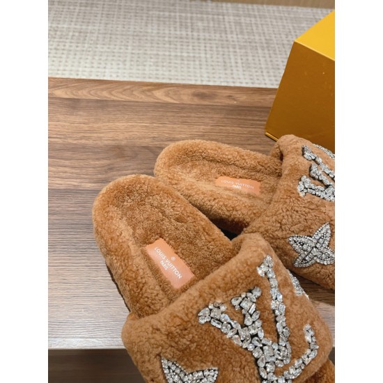 LV Woolen Slippers