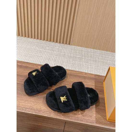 LV Woolen Slippers