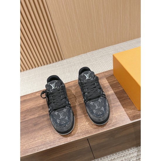 LV Trainer Sneaker