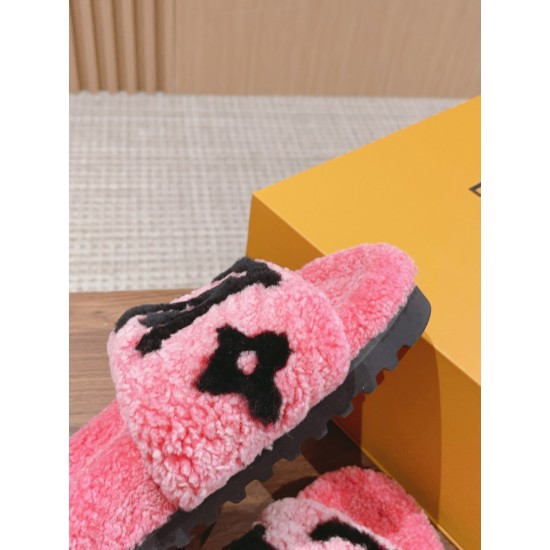 LV Woolen Slippers