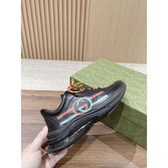 Gucci Sneakers