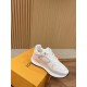 Neo Run Away Sneaker