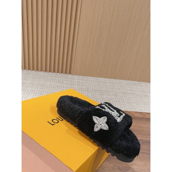 LV Woolen Slippers