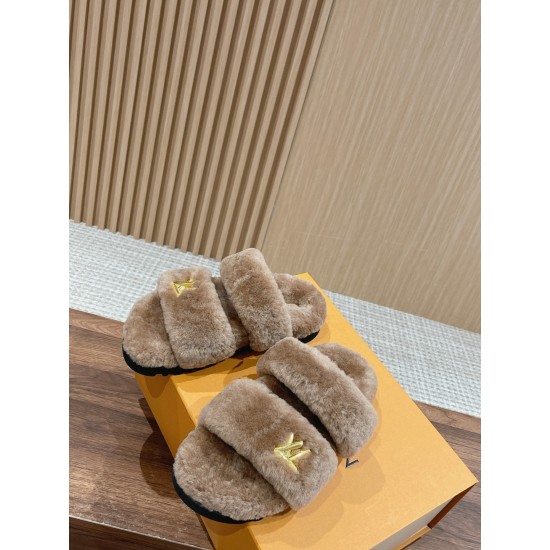 LV Woolen Slippers