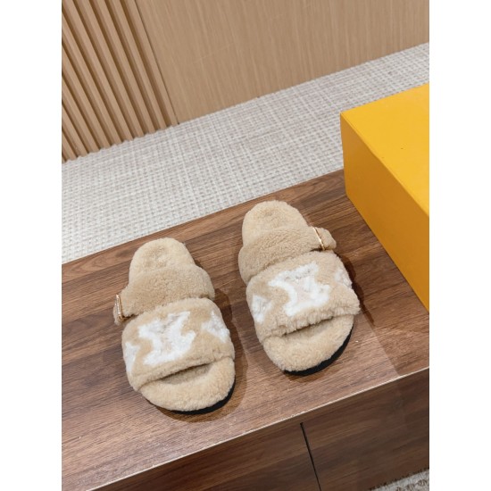 LV Woolen Slippers