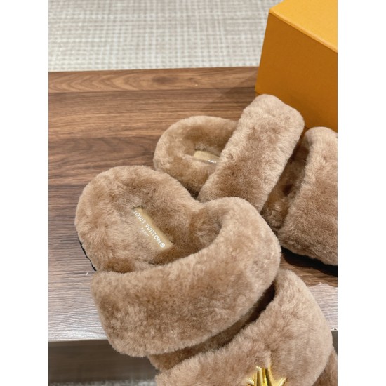 LV Woolen Slippers