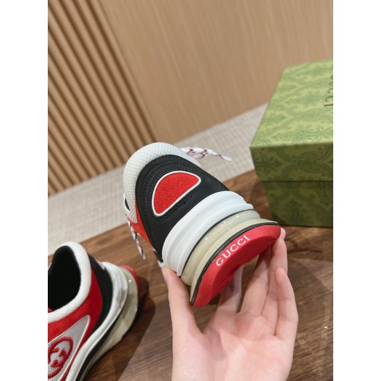 Gucci Sneakers