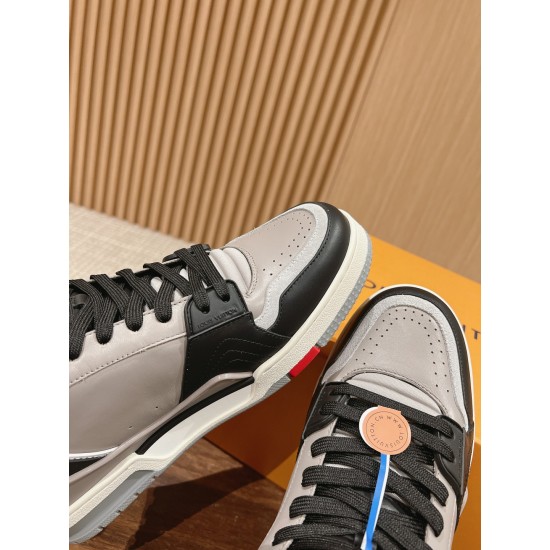 LV Trainer Sneaker