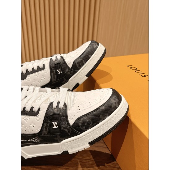 LV Trainer Sneaker