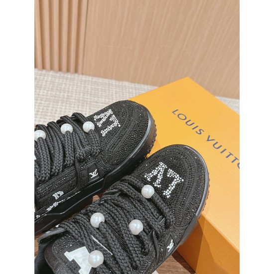 LV Trainer Maxi Sneaker