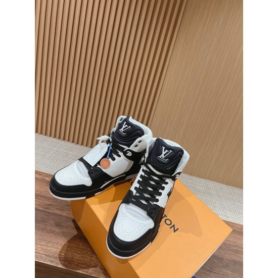 LV Trainer Sneaker