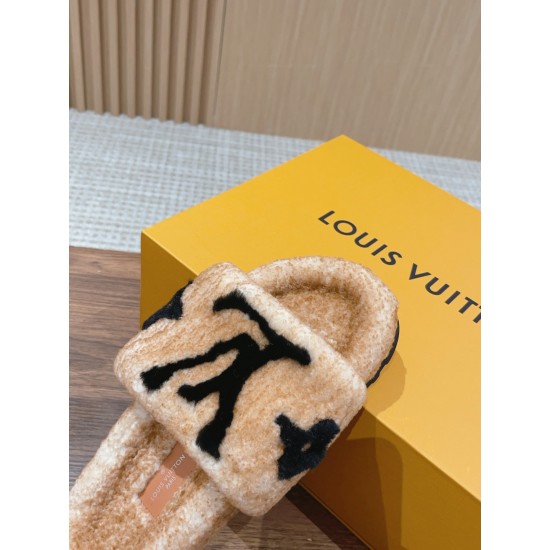 LV Woolen Slippers