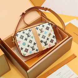 LV Envelope Wearable Wallet