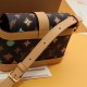 LV Envelope Messenger