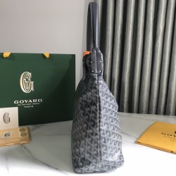 Goyard Saint Louis