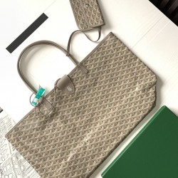 Goyard Saint Louis