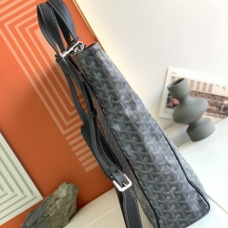 Goyard Voltaire 