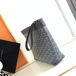 Goyard Conti pouch