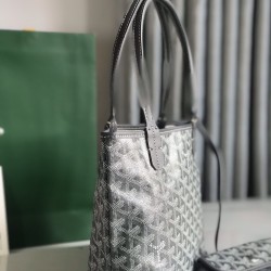 Goyard Anjou Bag