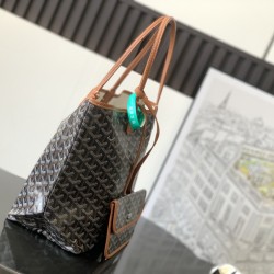 Goyard Saint Louis