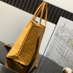 Goyard Saint Louis