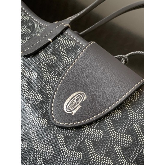 Goyard Saint Louis