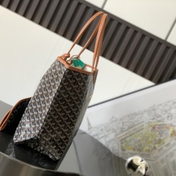 Goyard Saint Louis