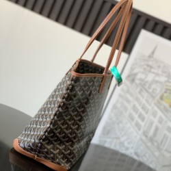 Goyard Saint Louis