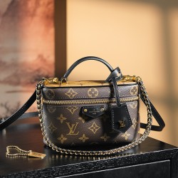 LV Vanity Chain Pouch