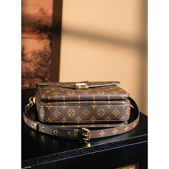 LV Pochette Métis