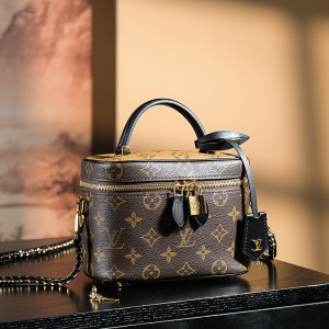 LV Borsa Vanity PM