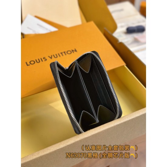 LV Mens Wallet