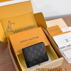 LV Mens Wallet