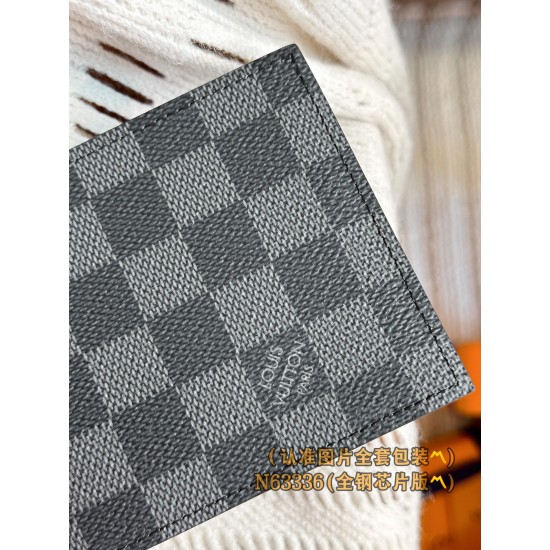 LV Mens Wallet