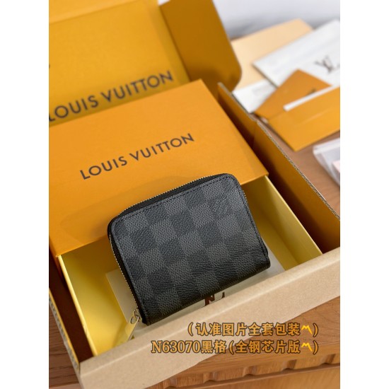 LV Mens Wallet