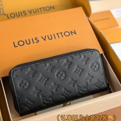 LV  Wallet