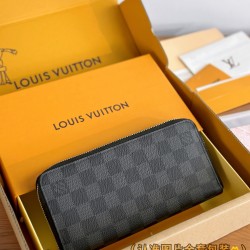 LV Mens Wallet