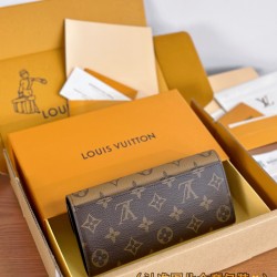 LV Womens Wallet