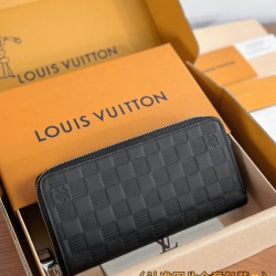 LV Mens Wallet