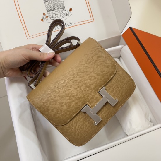 Hermes Constance 19 Epsom