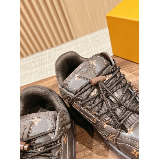 LV Trainer Maxi Sneaker