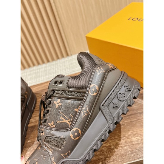 LV Trainer Maxi Sneaker