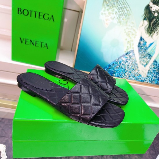 Bottega Veneta BV Flat Slippers