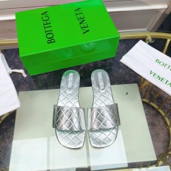 Bottega Veneta BV Flat Slippers