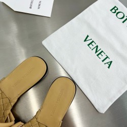 Bottega Veneta BV Flat Slippers