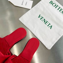 Bottega Veneta BV Flat Slippers